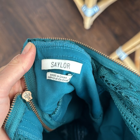 Saylor lace romper - Picture 4 of 4